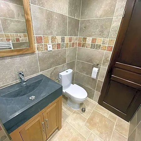 לינה וארוחת בוקר Le Relais Des Chevaliers 